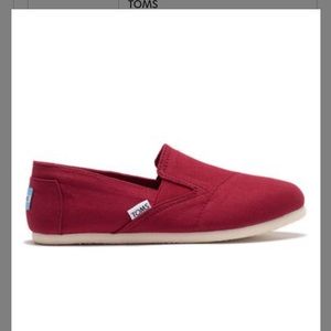 TOMS
Red Oxford Redondo Flat - Women
Size: 8 NWT